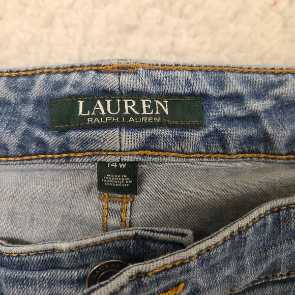 Ralph Lauren Premier Straight Jeans Light Wash Distressed Denim Womens 14W - Picture 5 of 10